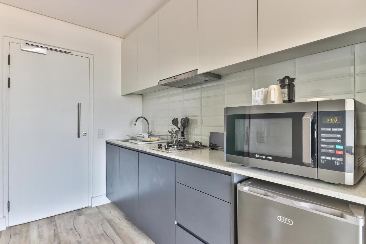 Apartment 706 1onalbert